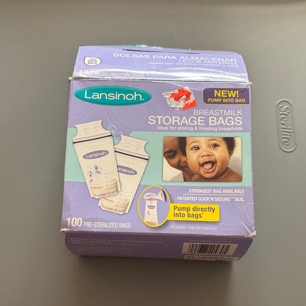 Lansinoh Breastmilk Storage Bags - Blue and Purple